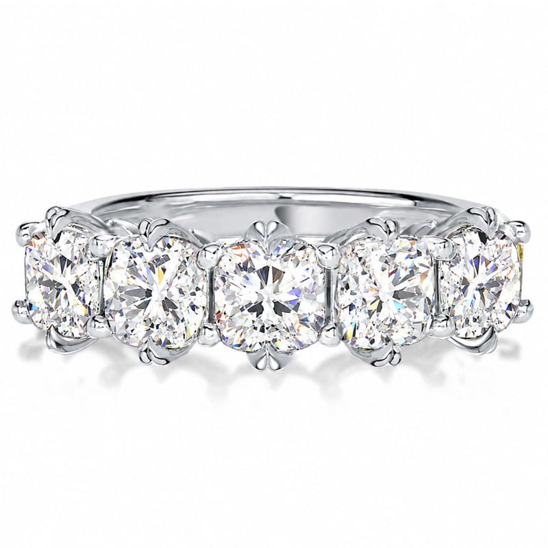 Five-stone cushion band