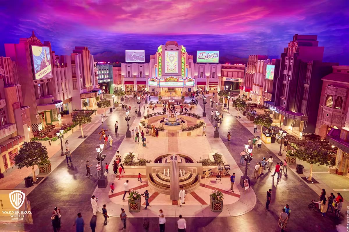 A Hollywood-era plaza at the entrance