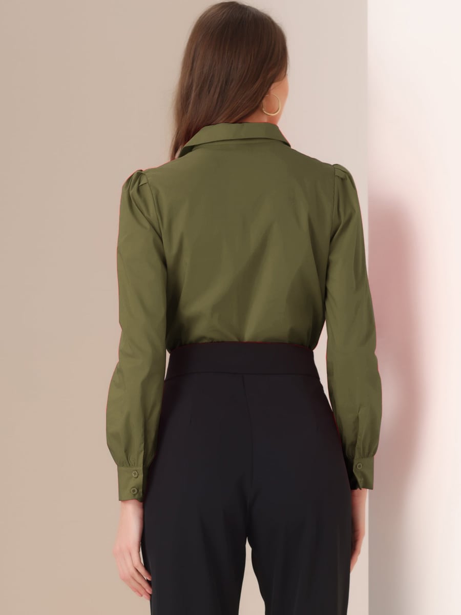 Espalda, metida en el pantalón
