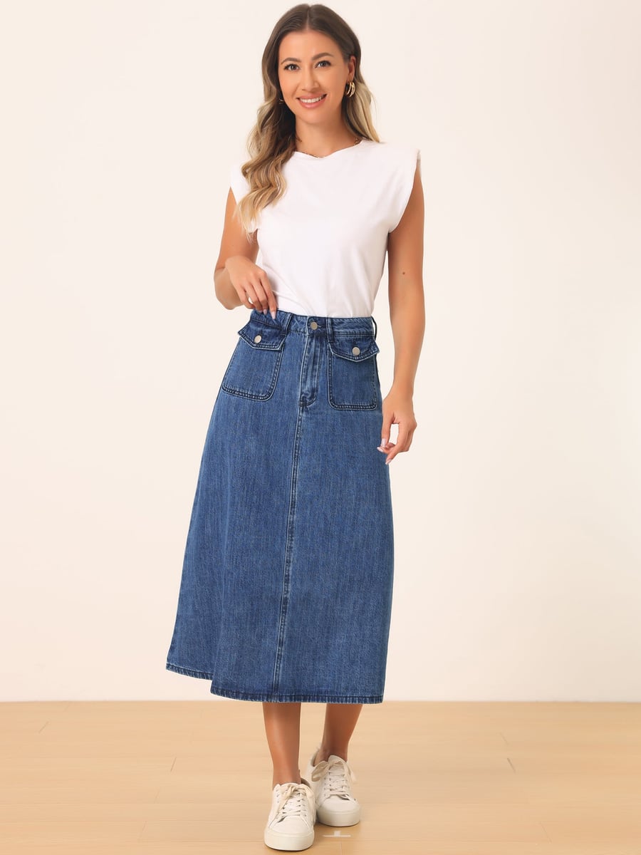 De frente, en denim azul