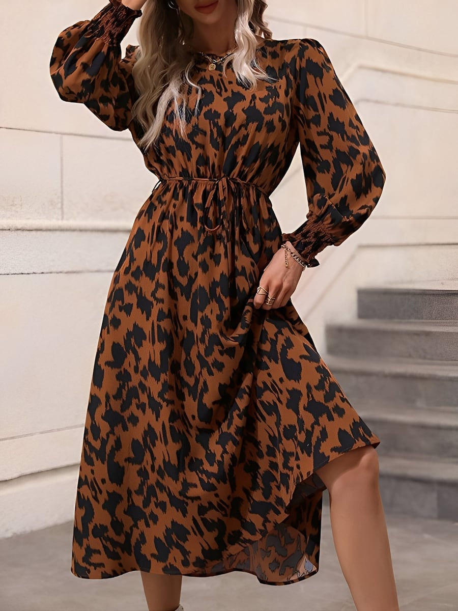 De frente, en leopardo