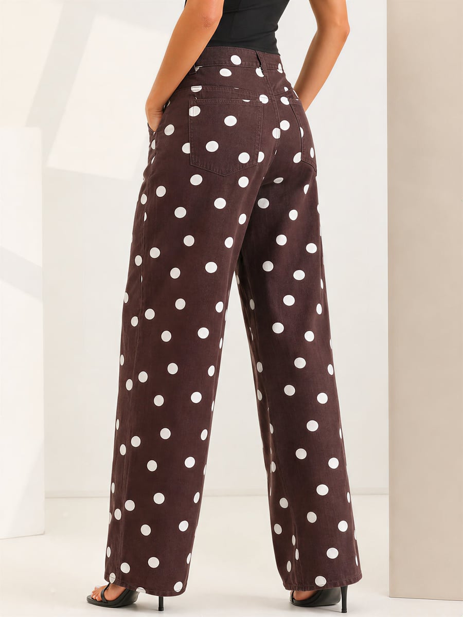 Back view showing the back pockets