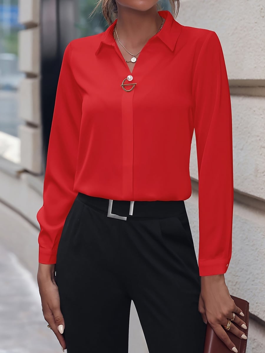 Front view in red