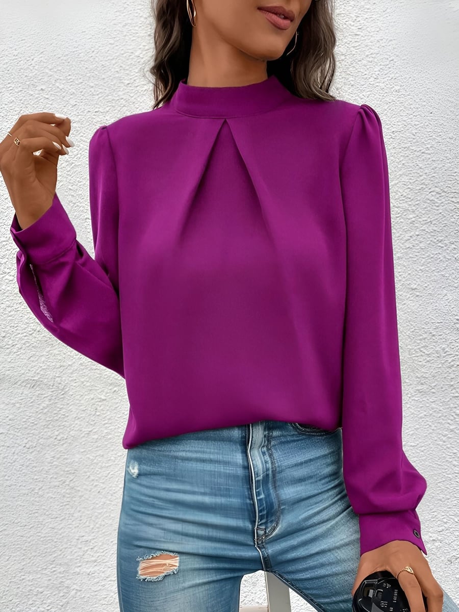 Front view in purple with jeans