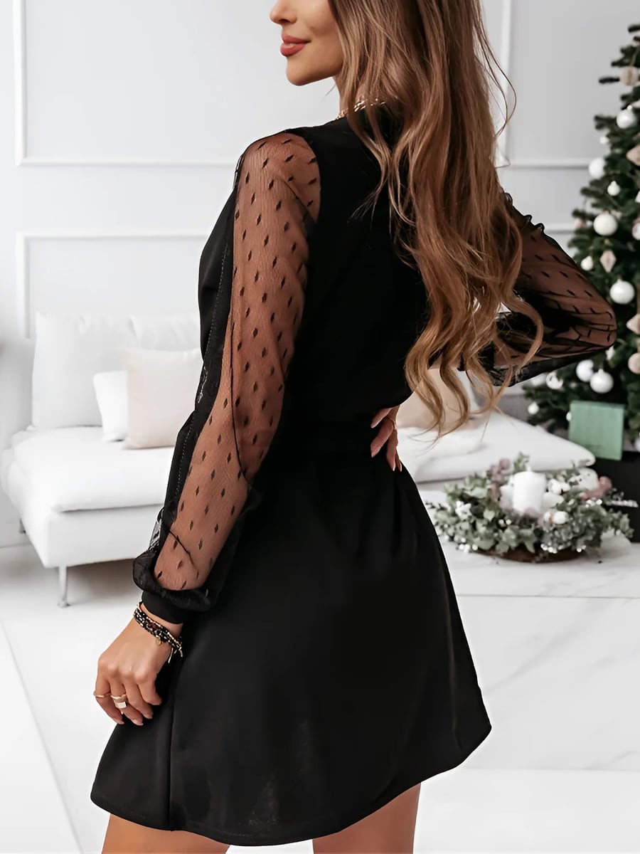 Back view in black