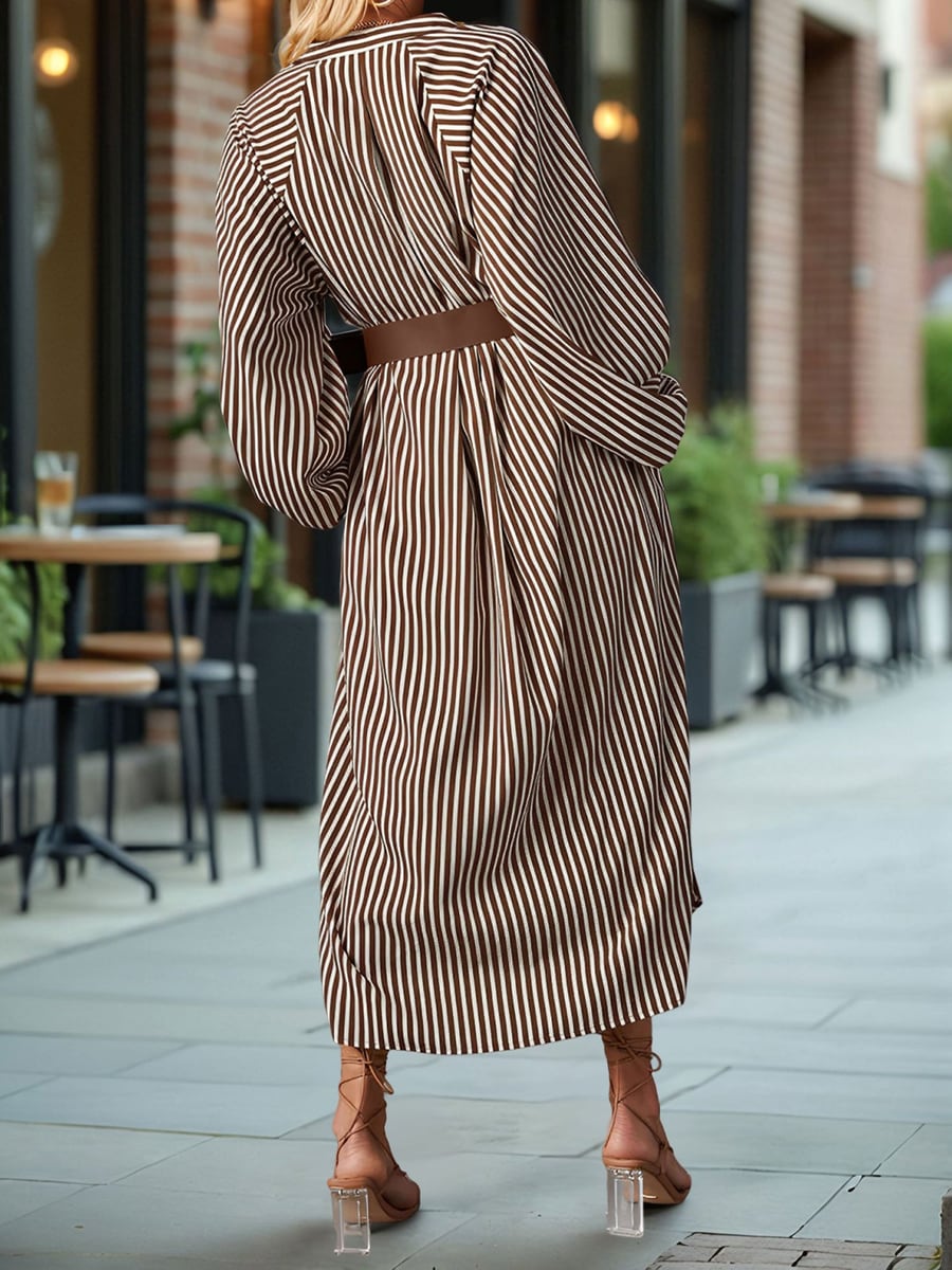 Back view in khaki