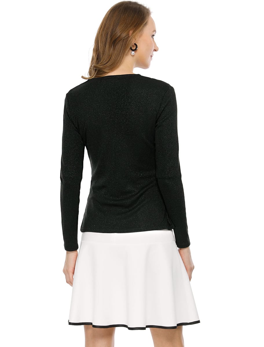 Back view in black