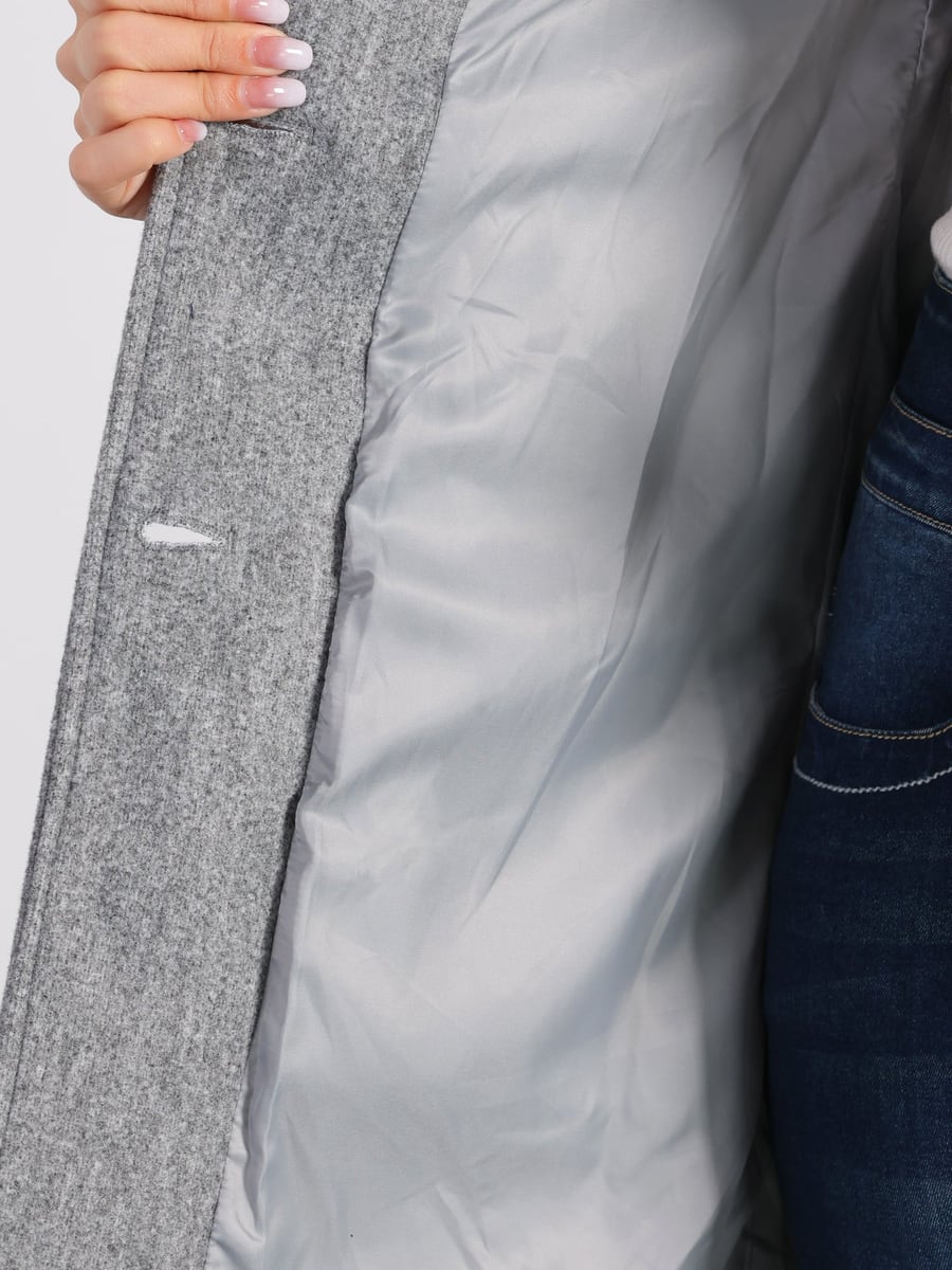 Close-up of the lining