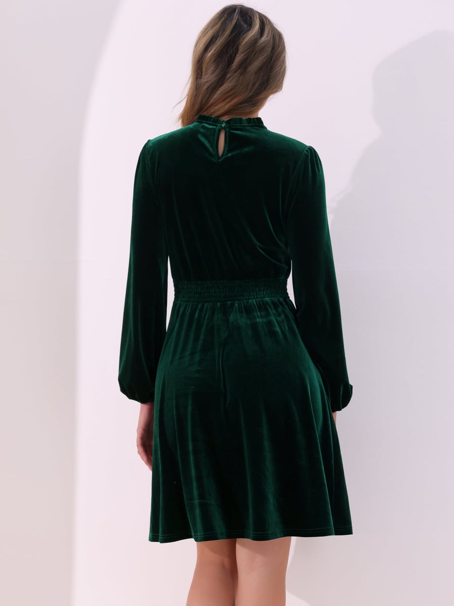 Back view with the keyhole at the neck
