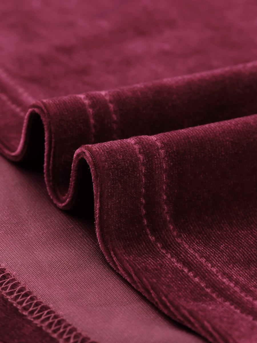 Close-up of the velvet and hem