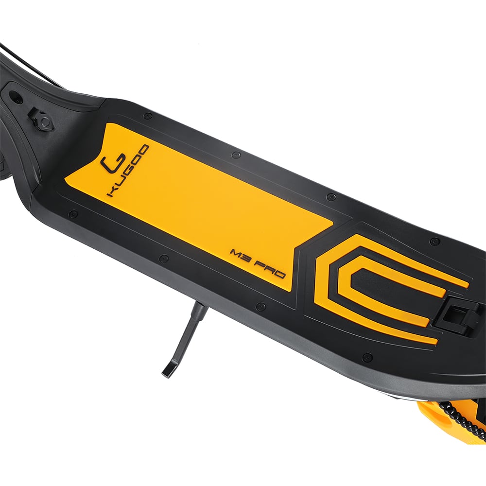 The deck with its yellow pattern