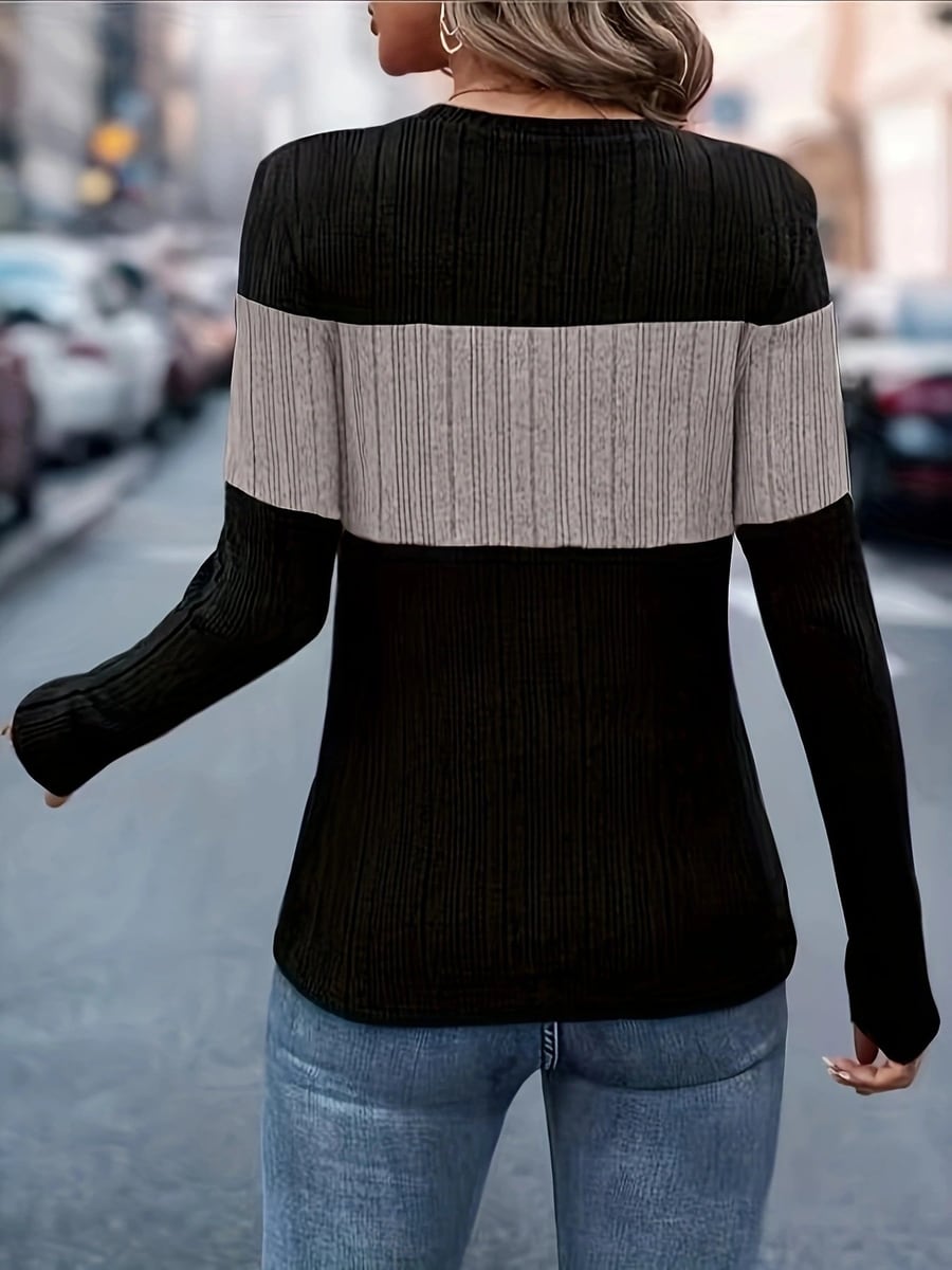 Back view in black