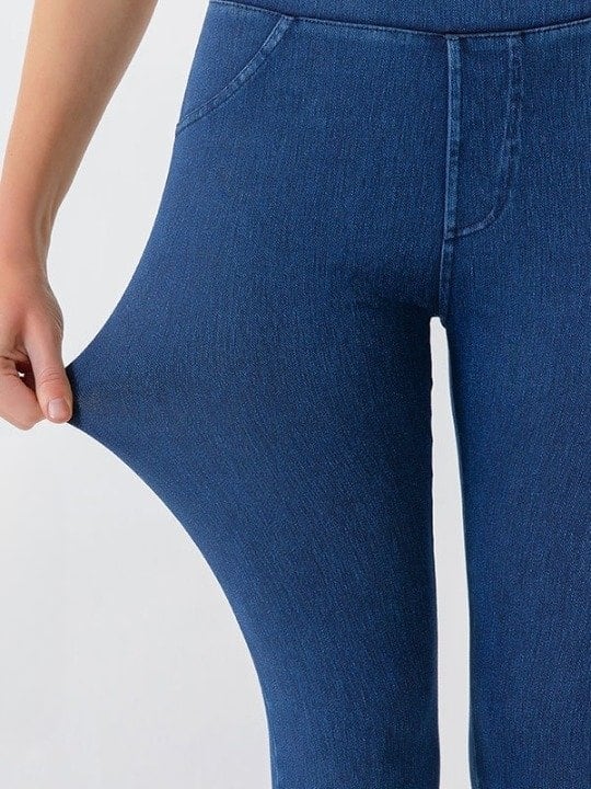 Detalle de la cintura en azul