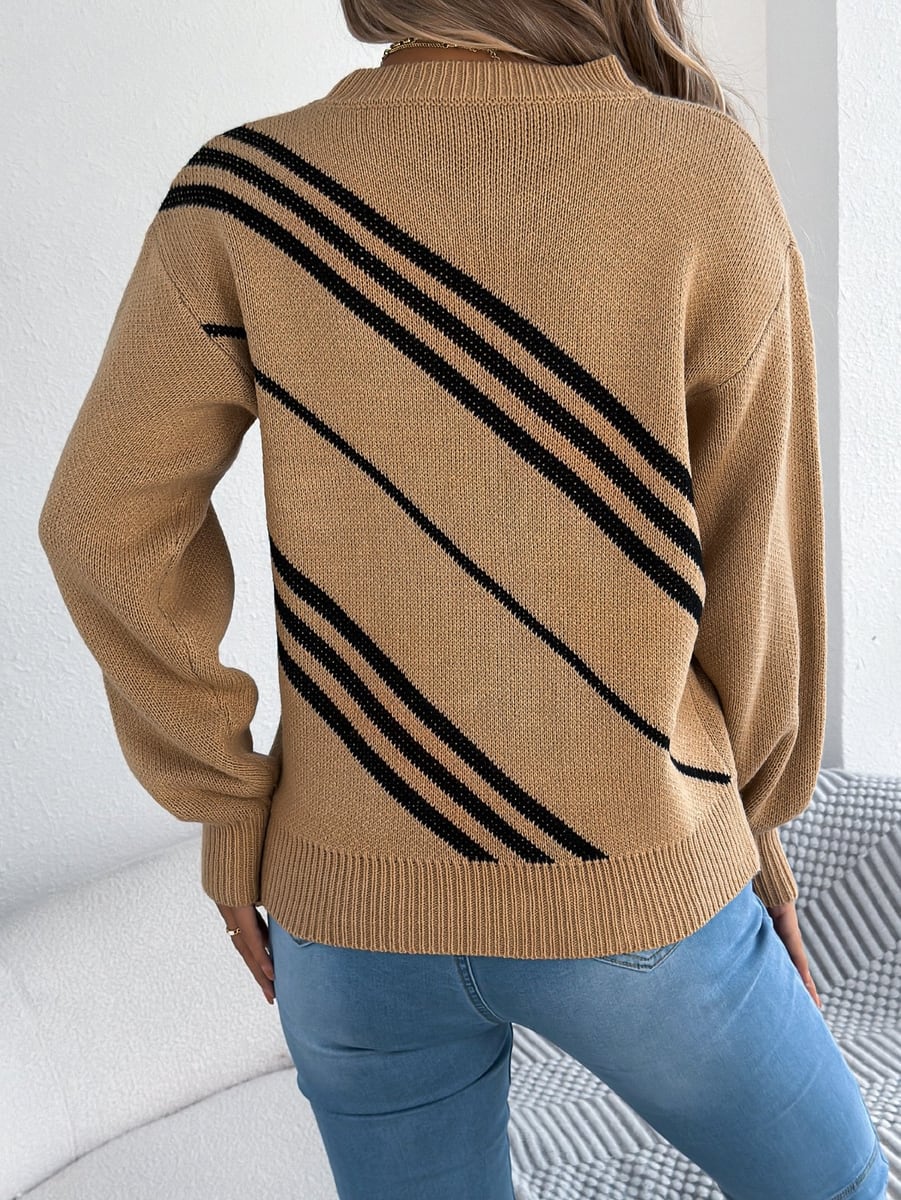 Khaki from the back, showing the stripes