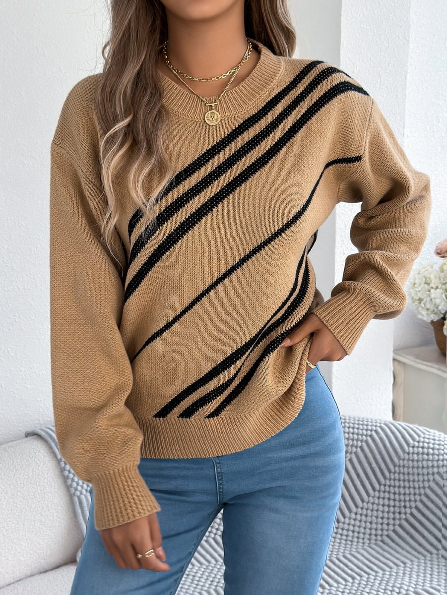 Khaki from the front, hand on hip