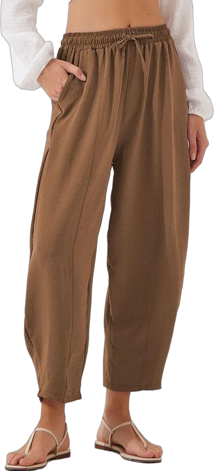 Pantalón barril con bolsillos