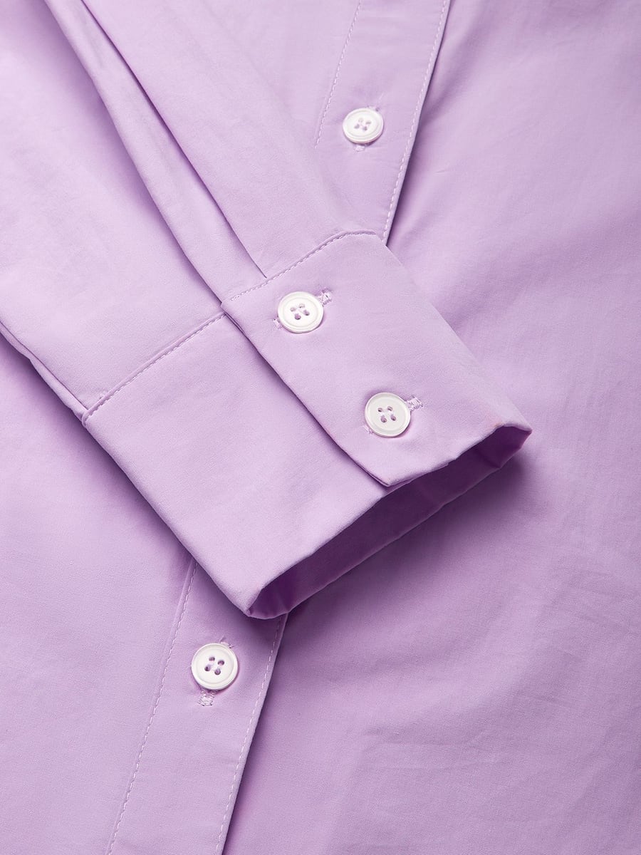 Close-up of the cuff and buttons