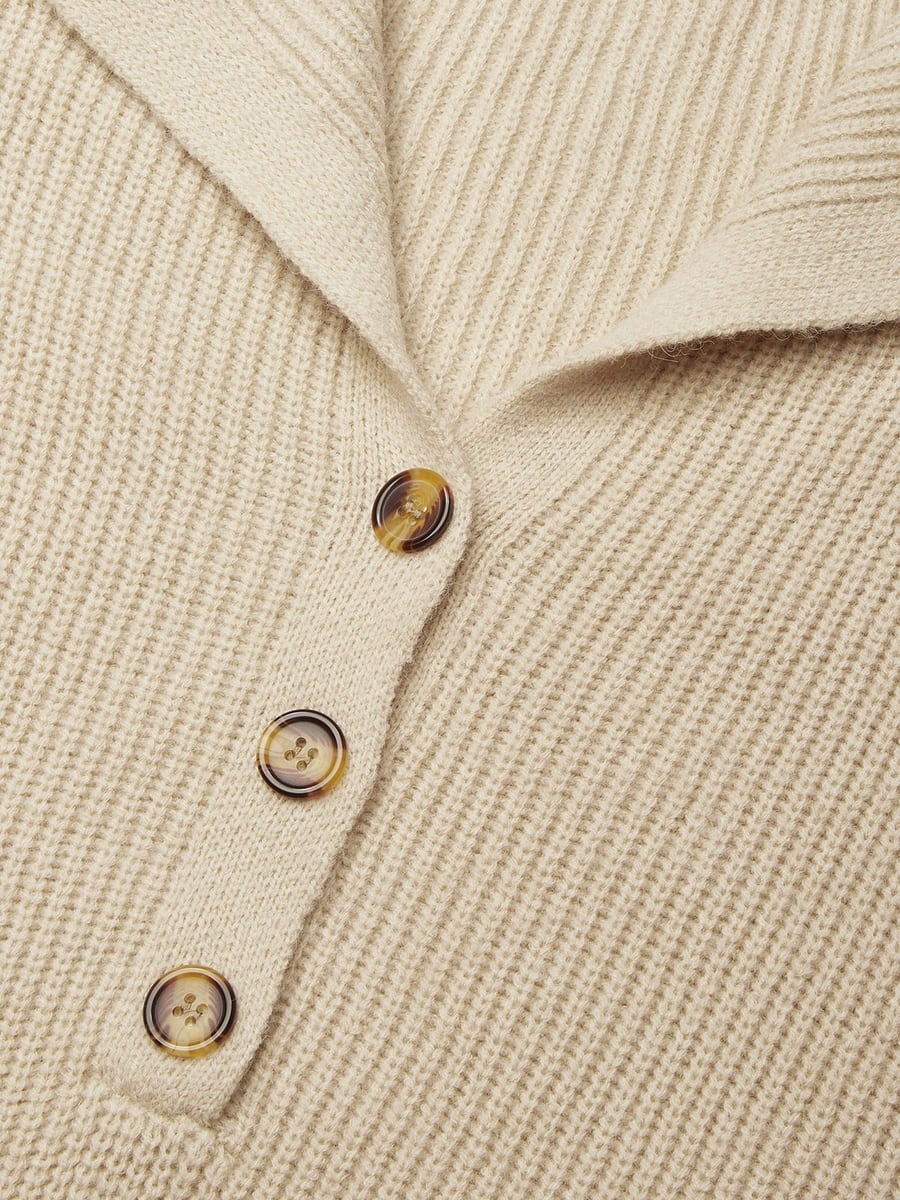 Close-up of the collar and buttons