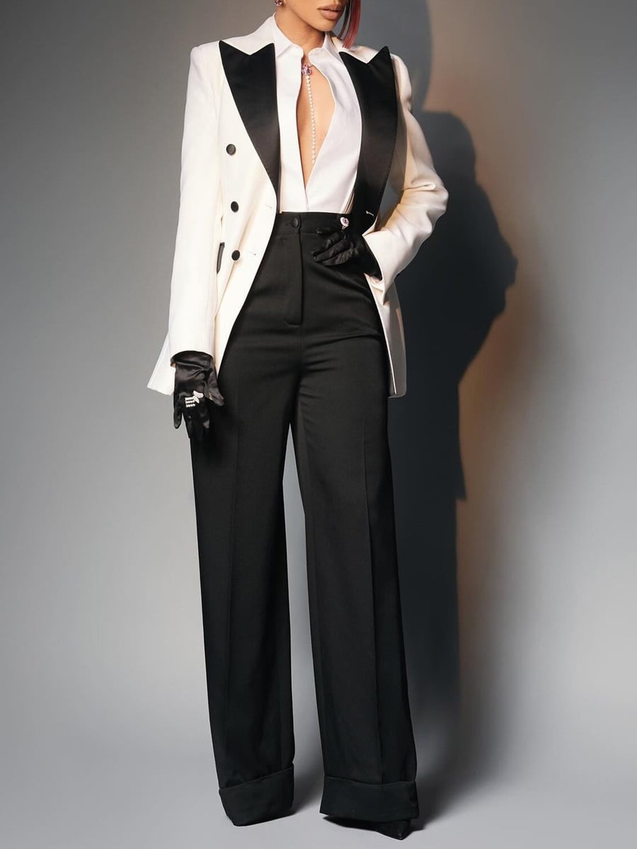 Full-length outfit, front